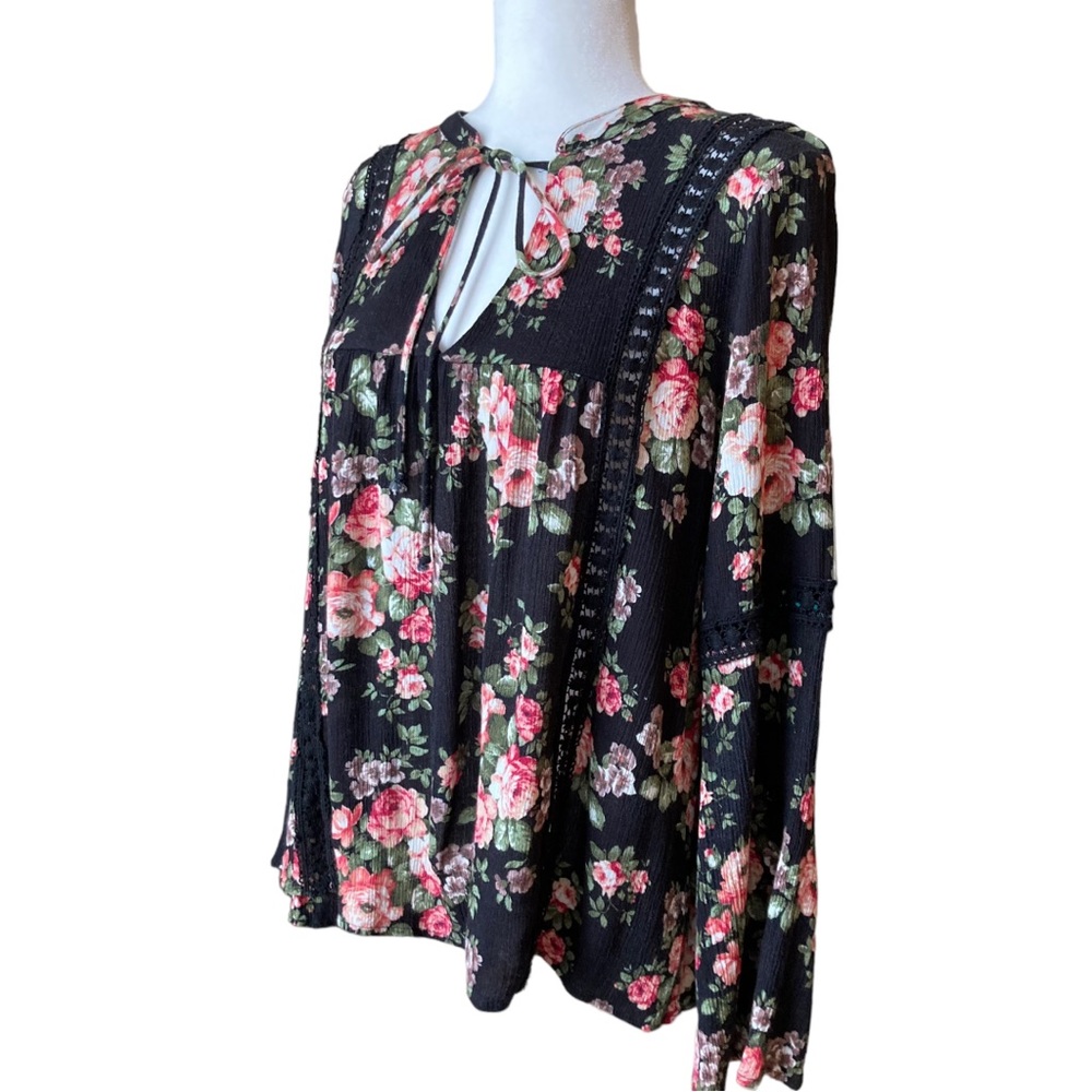 Altar'd State Women's long sleeve black floral boho blouse, Sz L
